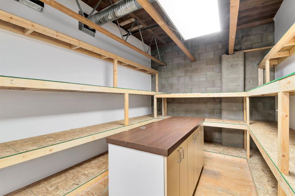 216 40 Avenue Property Photo 21
