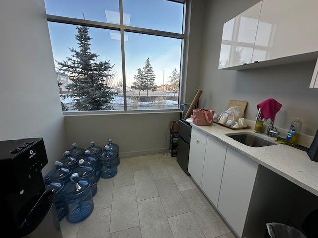 2255 32 Street 6110 Property Photo 15