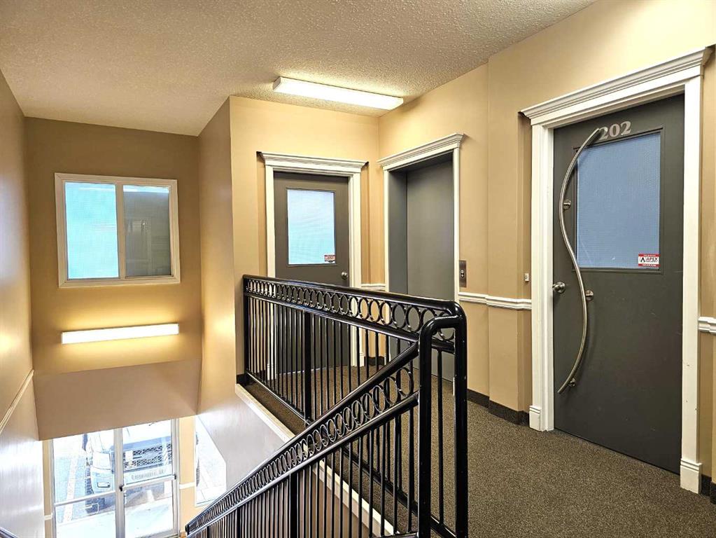 9814 97 Street 202 Property Photo 4