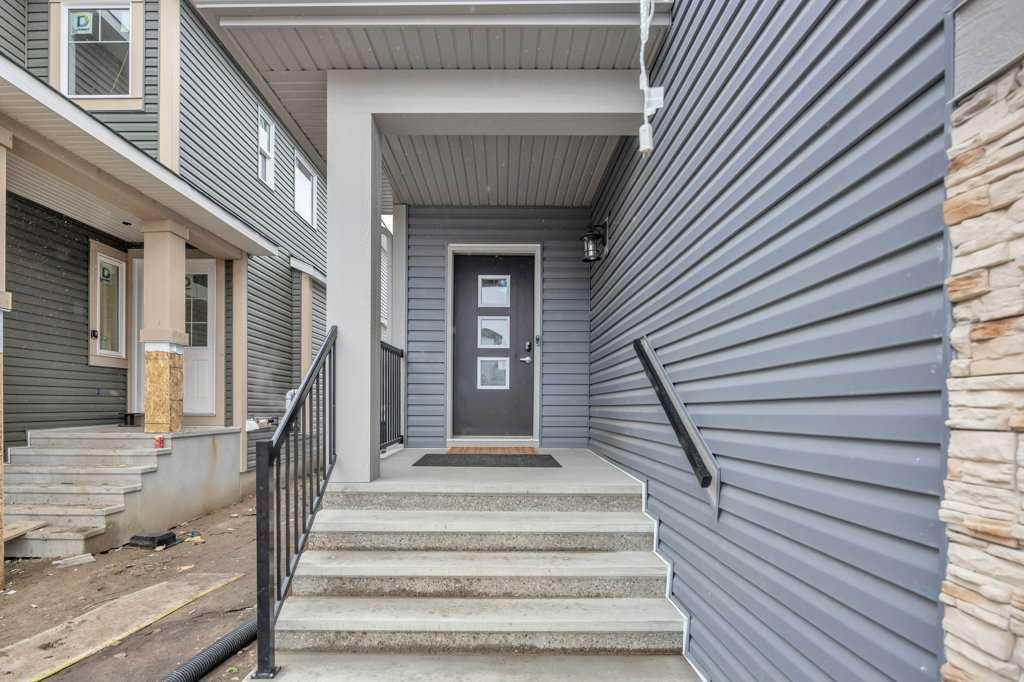 1098 Midtown Avenue Property Photo 4
