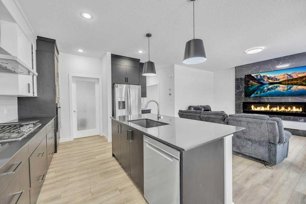 1098 Midtown Avenue Property Photo 18