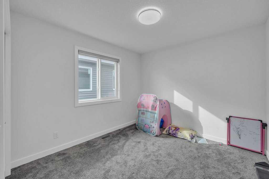1098 Midtown Avenue Property Photo 33