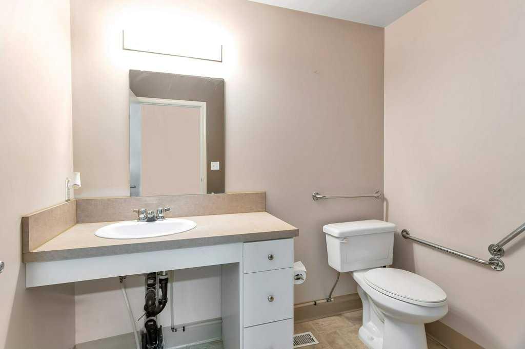 4907 50 Avenue Property Photo 16