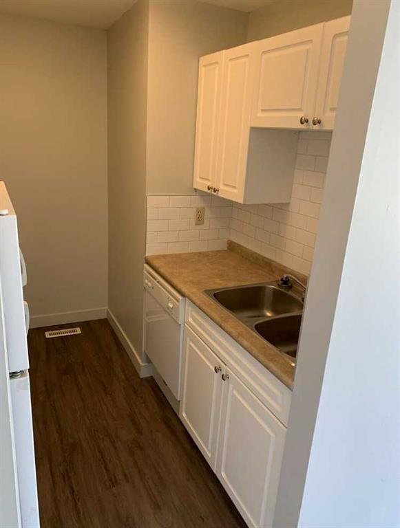 5101 - 5105 57 1 Property Photo 5