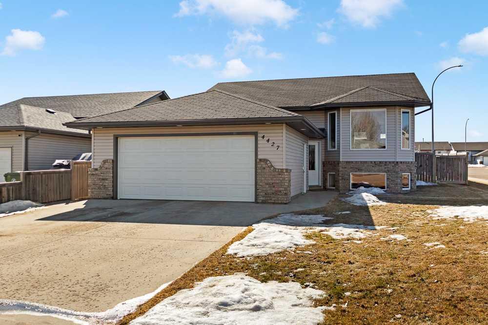 4427 26a Street Property Photo