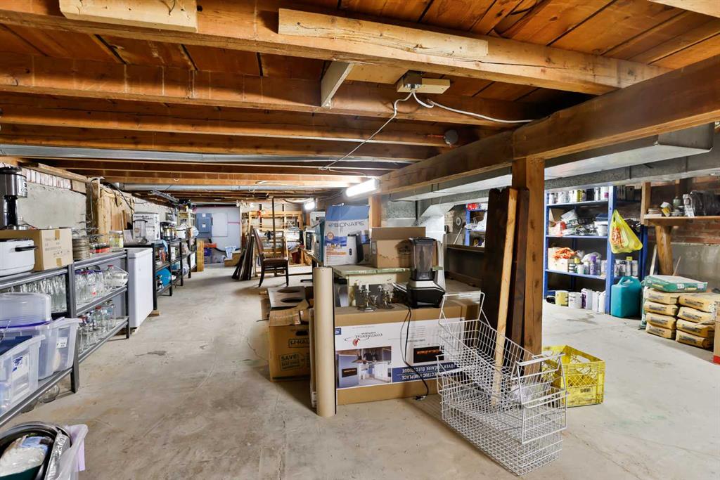 320 Railway Avenue Property Photo 24