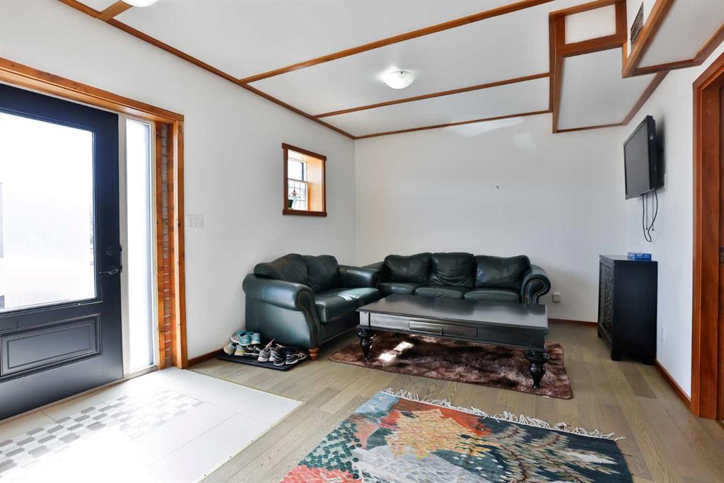 320 Railway Avenue Property Photo 30