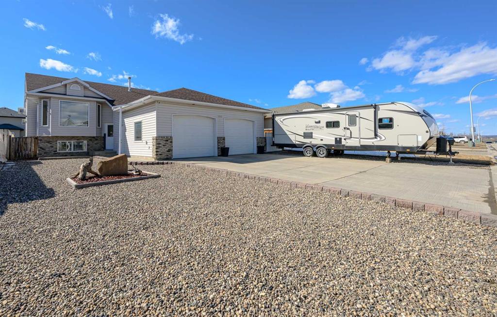 9912 104 Street Property Photo