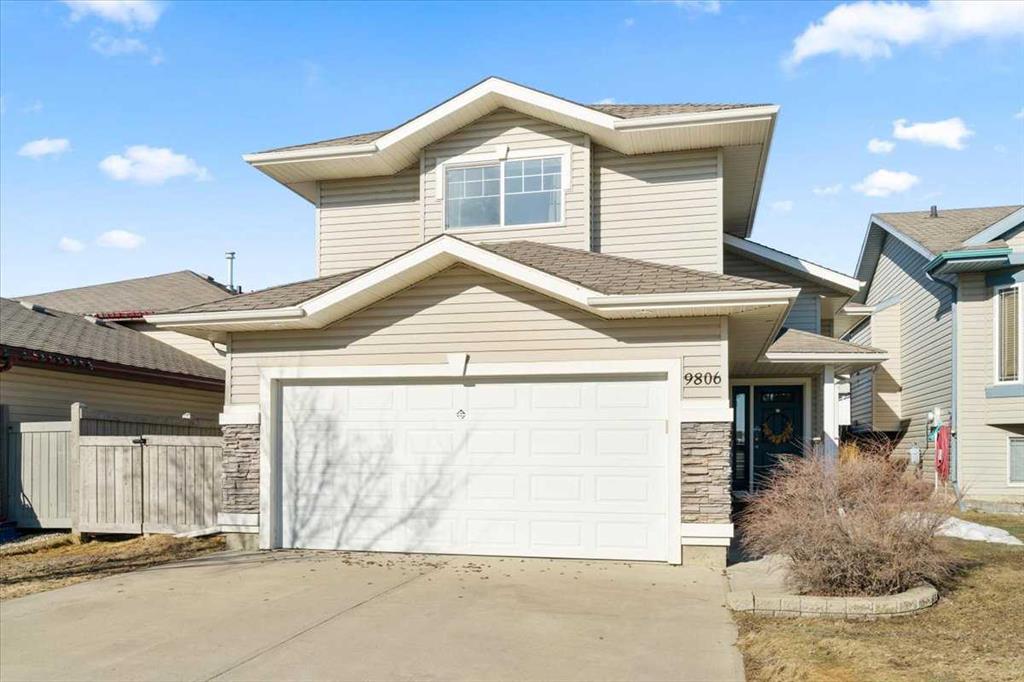 9806 90 Street Property Photo 1