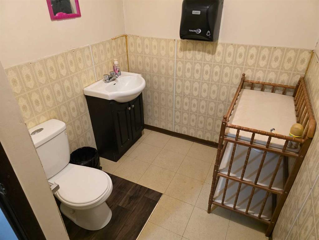 104 Centre Street Property Photo 11