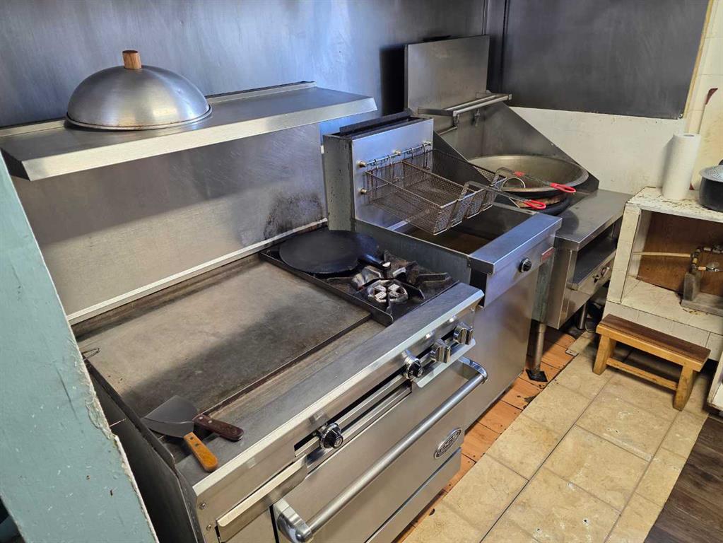 104 Centre Street Property Photo 12