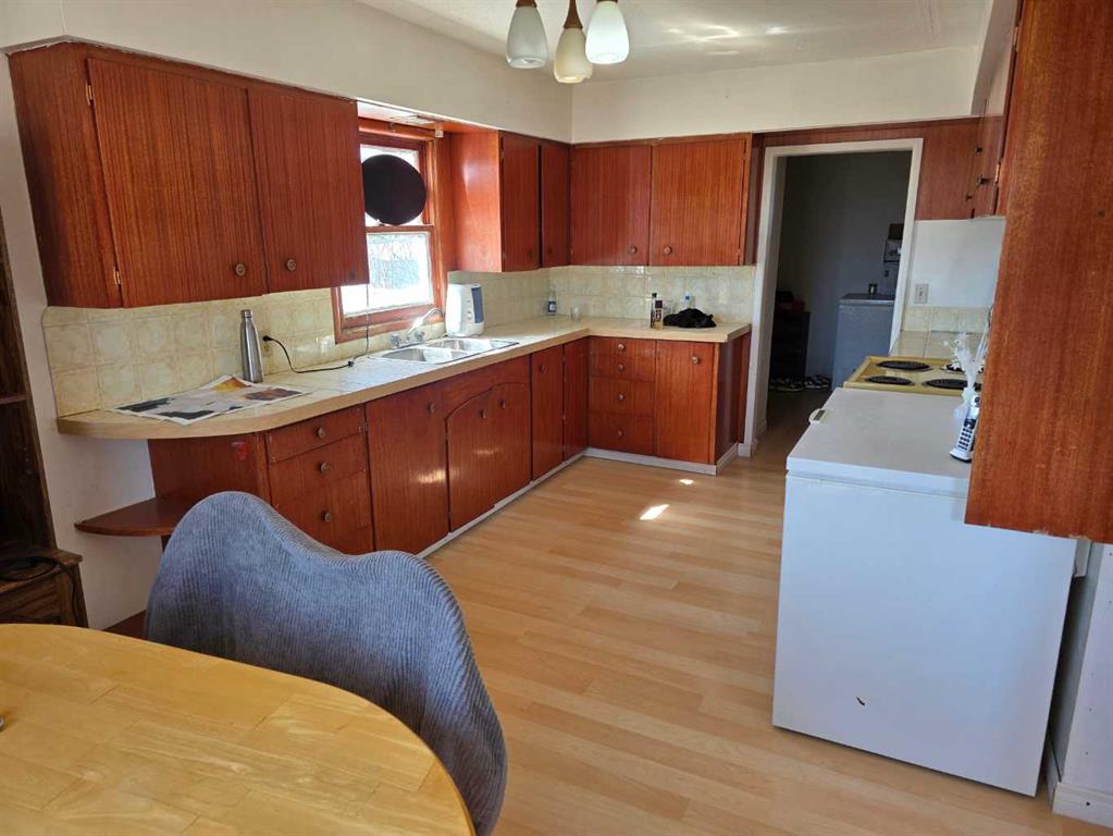 104 Centre Street Property Photo 27