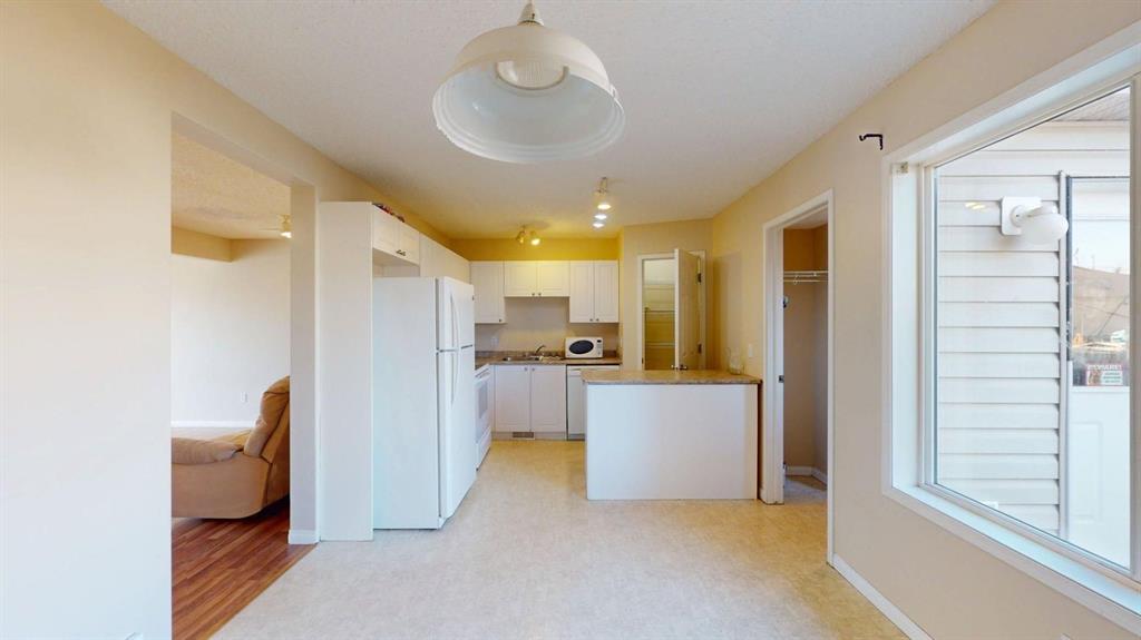 117 Kodiak Crescent Property Photo 9