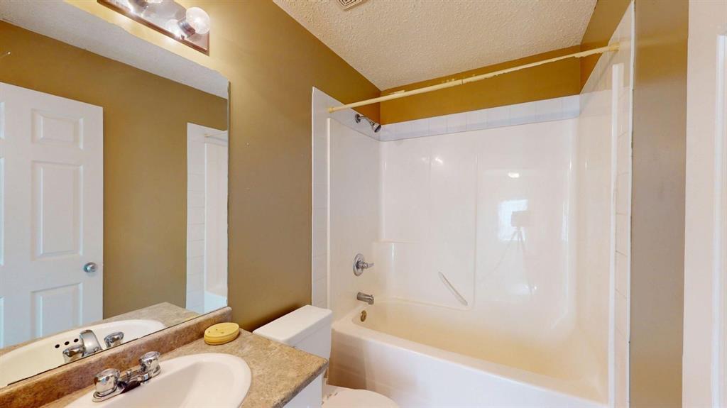 117 Kodiak Crescent Property Photo 13