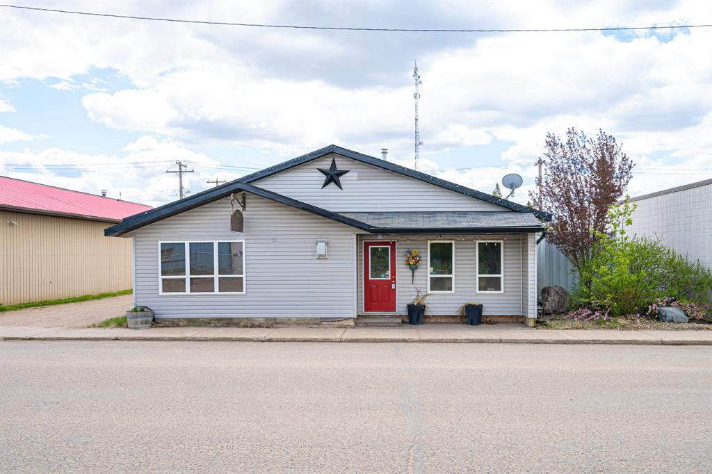 23 Railway Avenue Property Photo 1