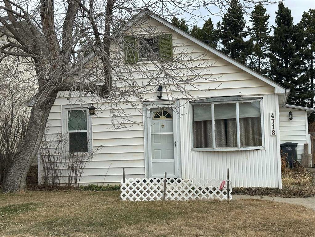 4718 53 Avenue Property Photo