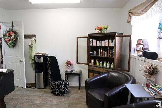 5606 Lake Drive Property Photo 9