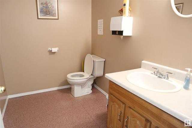 5606 Lake Drive Property Photo 20