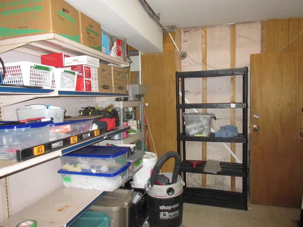 4928 49 Street Property Photo 2