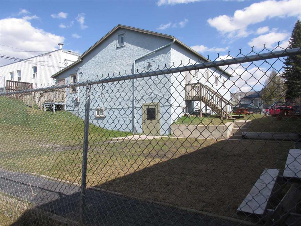 4928 49 Street Property Photo 27