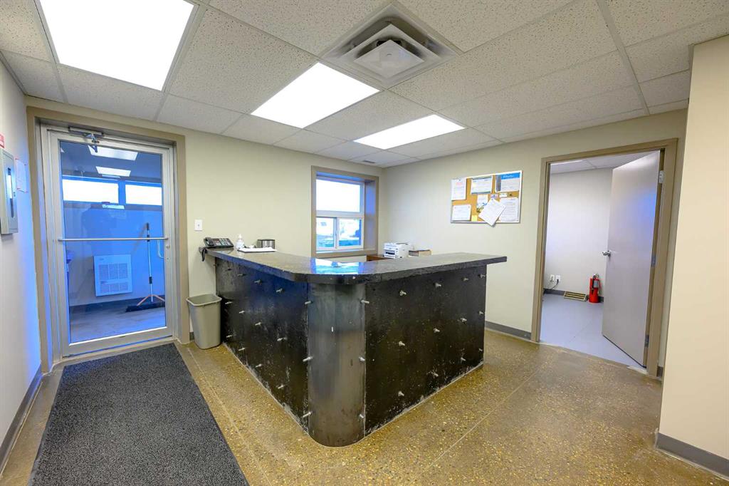 12715 101 Street Property Photo 14