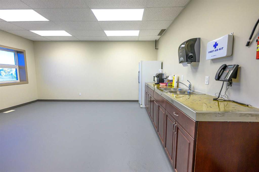 12715 101 Street Property Photo 31