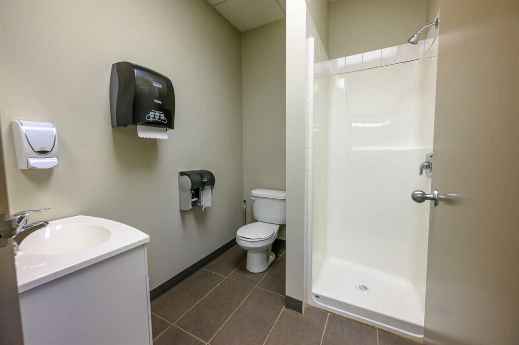 12715 101 Street Property Photo 32