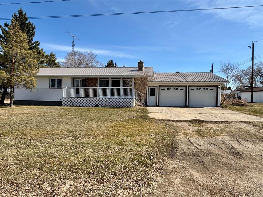 105 3 Street Property Photo 1