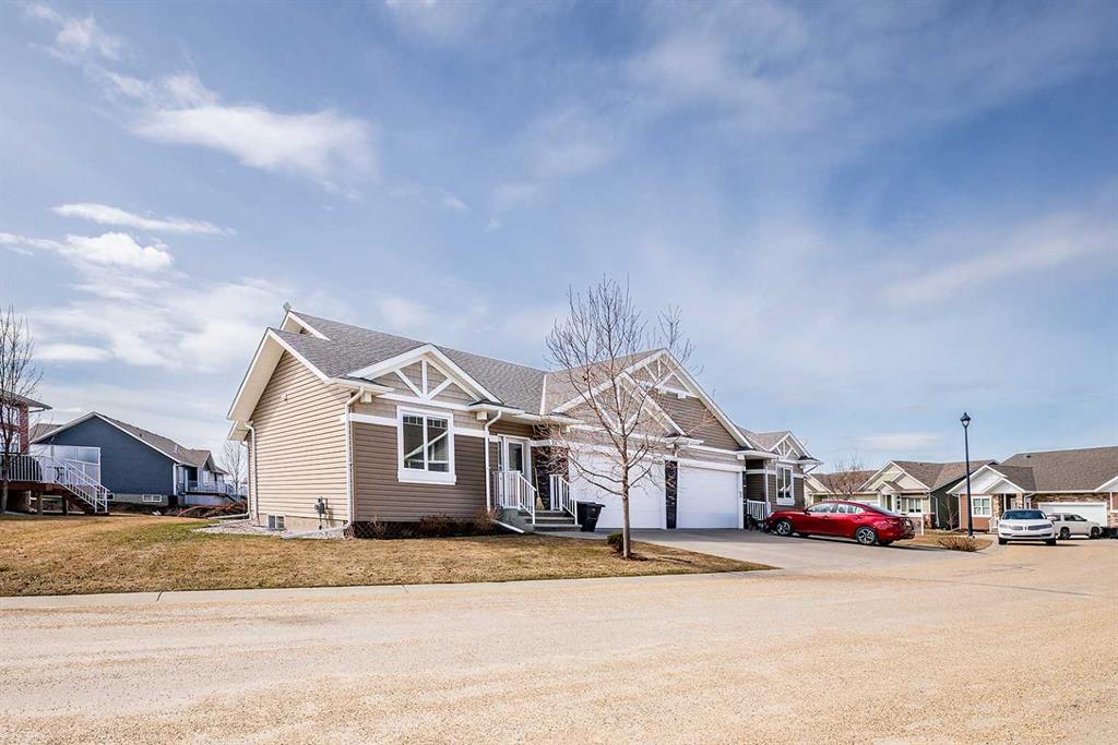 15 Beardsley Crescent Property Photo