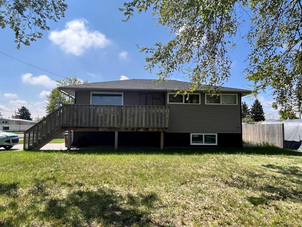 5124 42 Avenue Property Photo 1