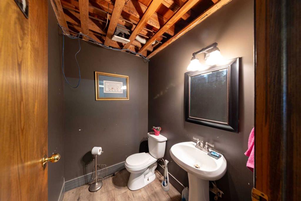 Se-17-46- 25-w3 Property Photo 34