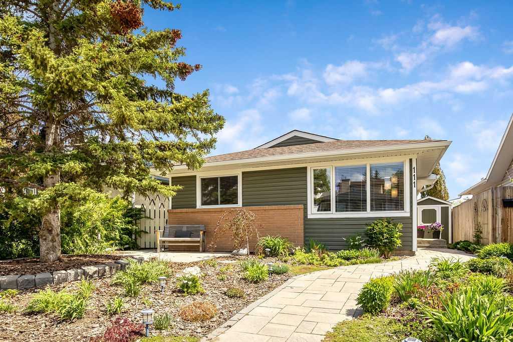 111 Shawmeadows Crescent Property Photo 1