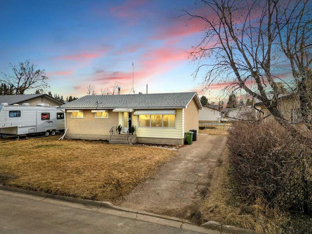 5519 Drader Crescent Property Photo