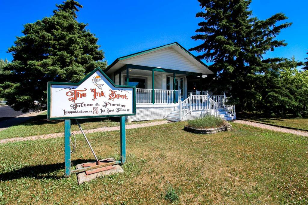10215 102 Street Property Photo