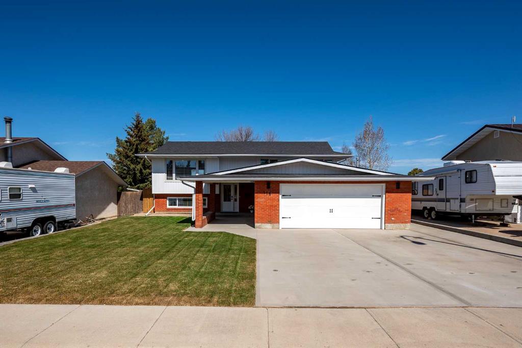 116 Shields Crescent Property Photo
