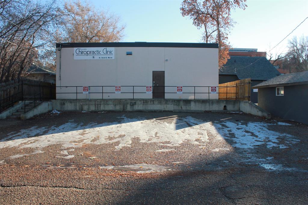 360 2 Street Property Photo 12