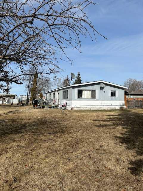 4600 53 Avenue Property Photo