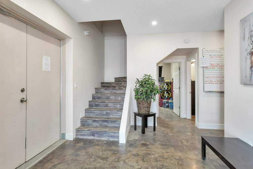 4911 50 Avenue Property Photo 7