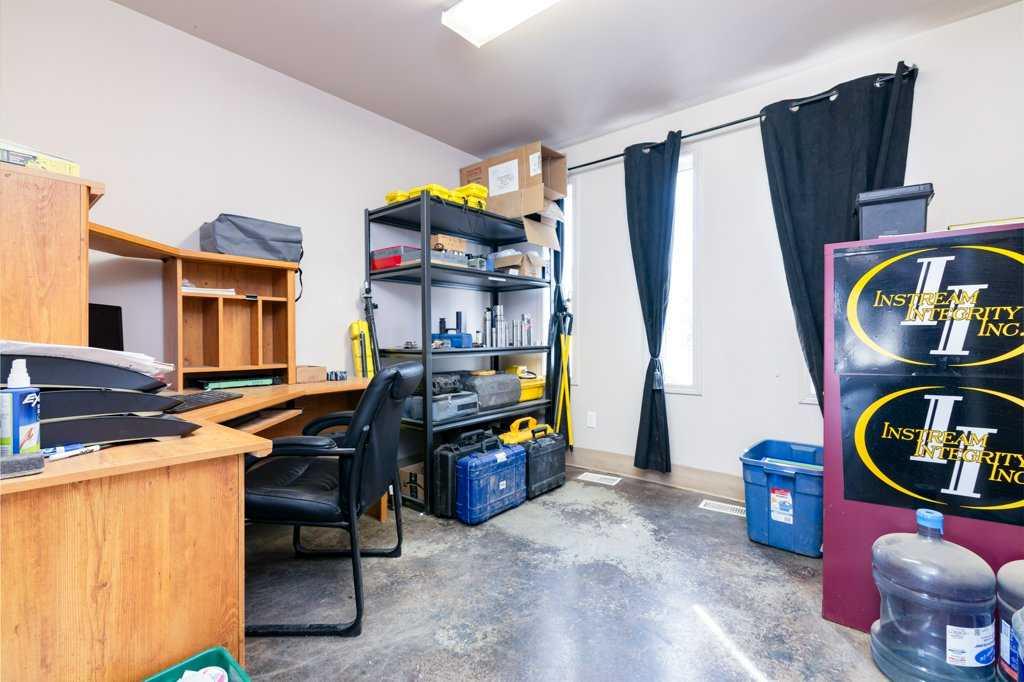 4911 50 Avenue Property Photo 11