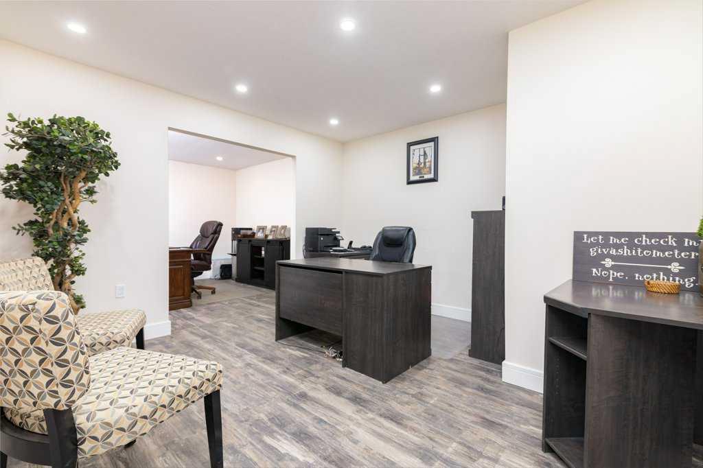 4911 50 Avenue Property Photo 13