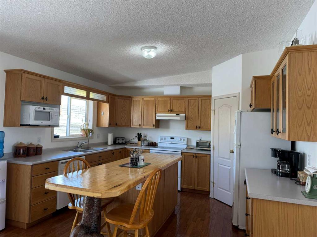 9321 Range Road 1-3 Property Photo 12