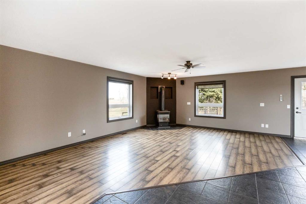 34156 Range Road 270 Property Photo 11