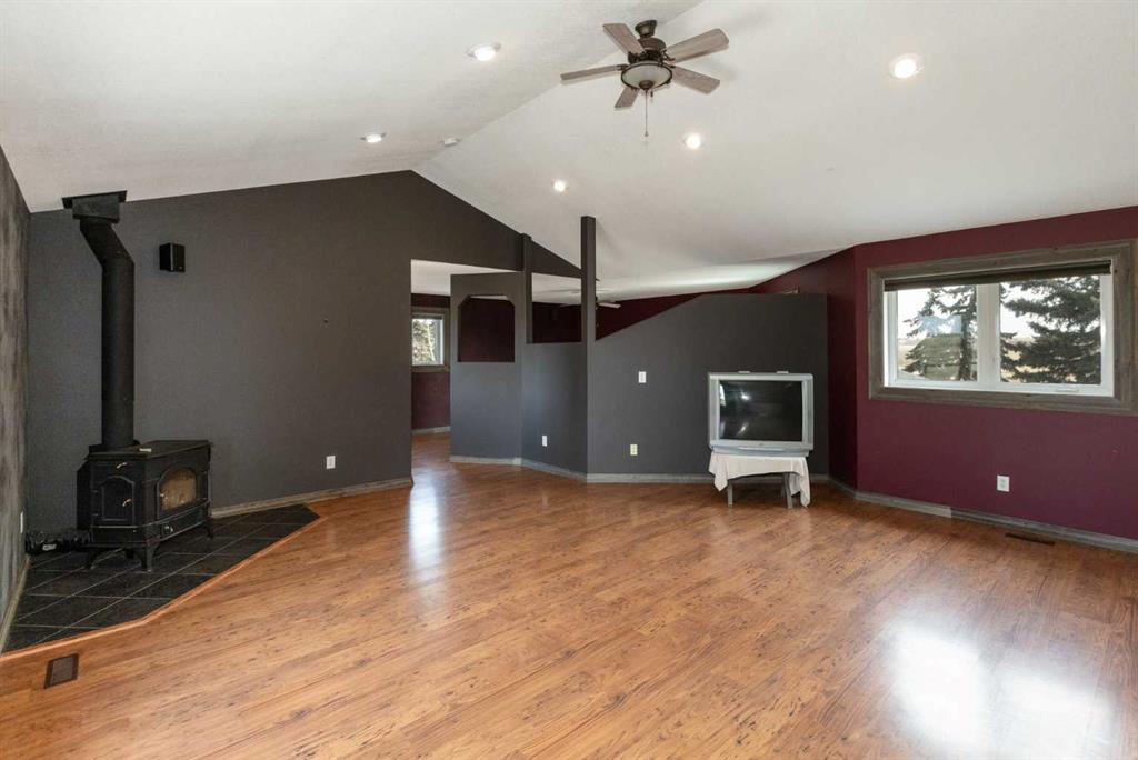 34156 Range Road 270 Property Photo 28