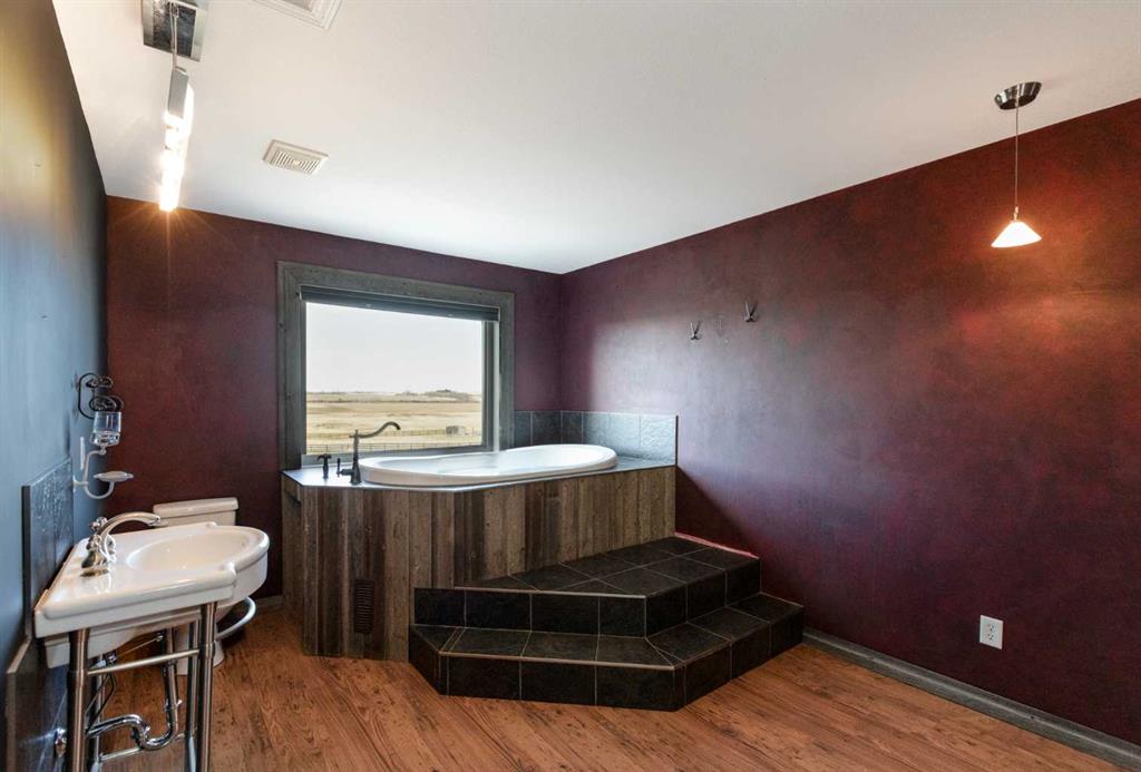 34156 Range Road 270 Property Photo 32