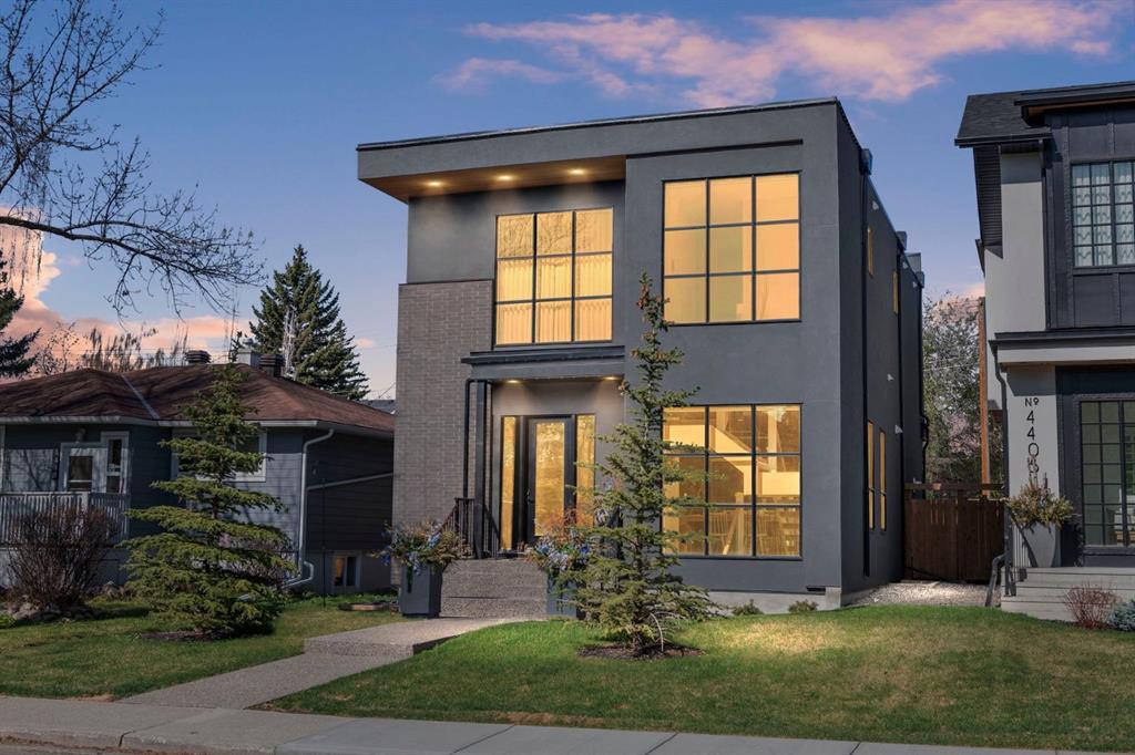 4407 17 Street Property Photo