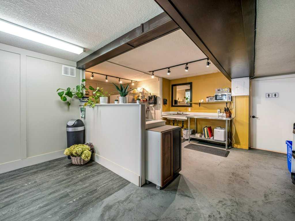 235 & 231 12b Street Property Photo 6