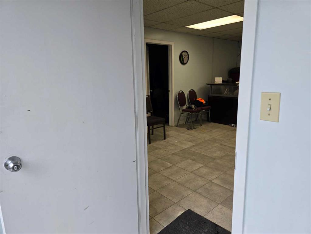 1420 40 Avenue Property Photo 10
