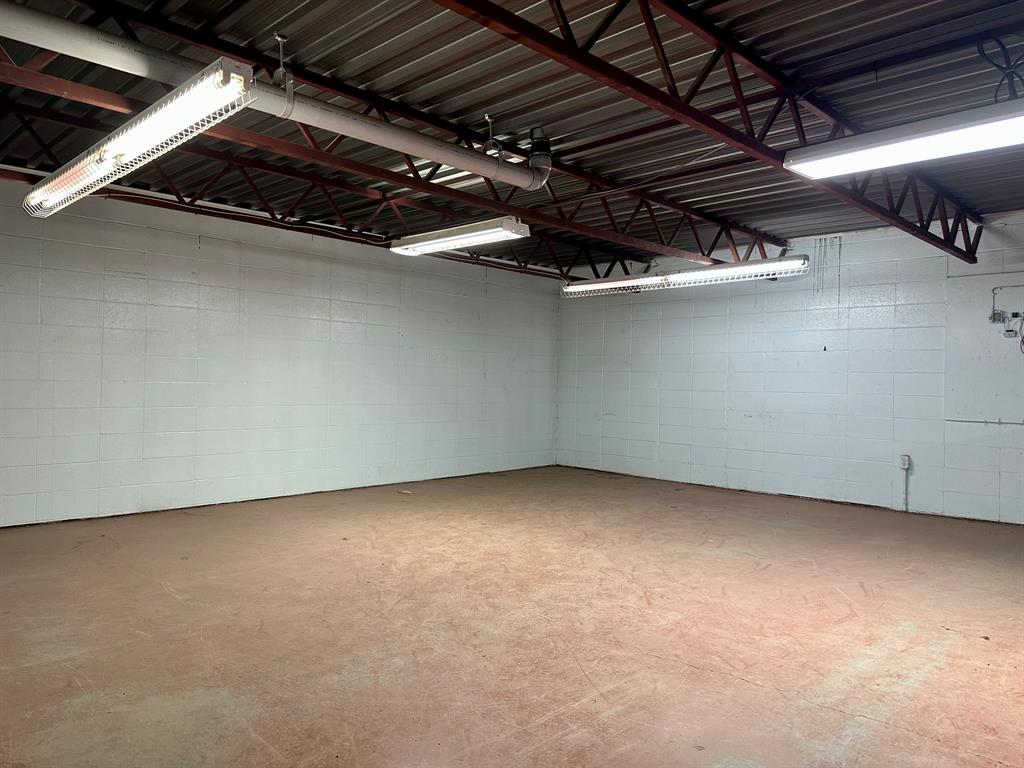 9508 110 Street Property Photo 6
