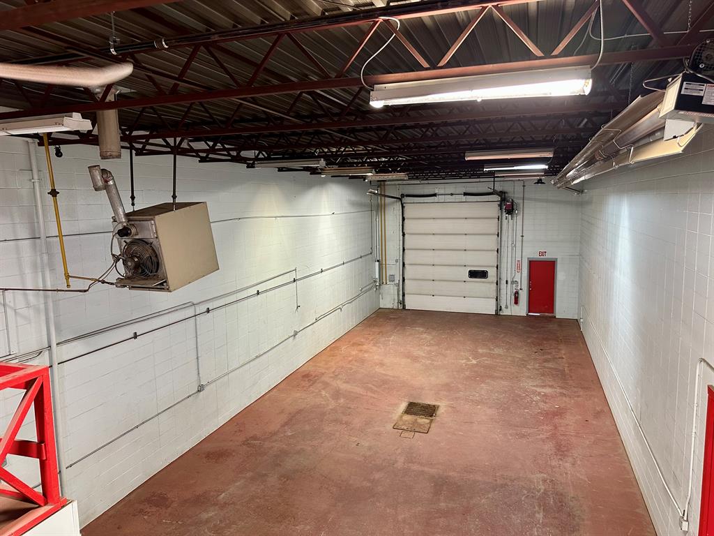 9508 110 Street Property Photo 7