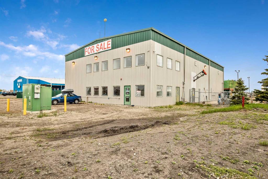 450254 82 Street Property Photo 15